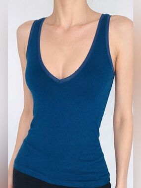 Simone Perele V-Neck Stretch Blue Pullover Sleeveless Top M